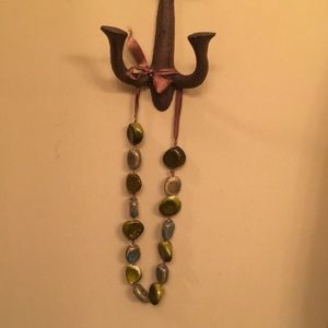 LongBeaded necklace